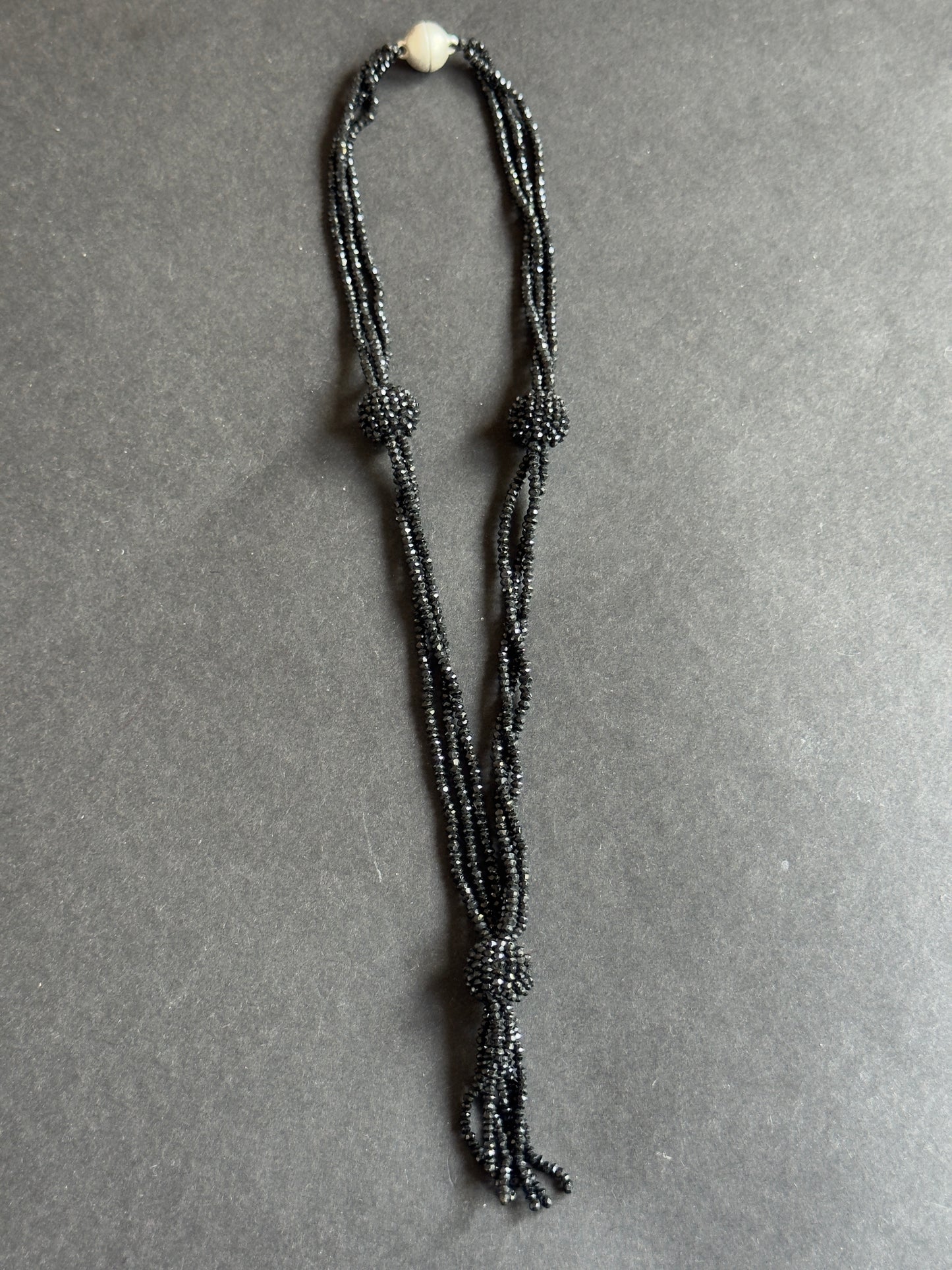 Gleaming like a night filled with stars - Spinel Necklace fac. Rondelle
