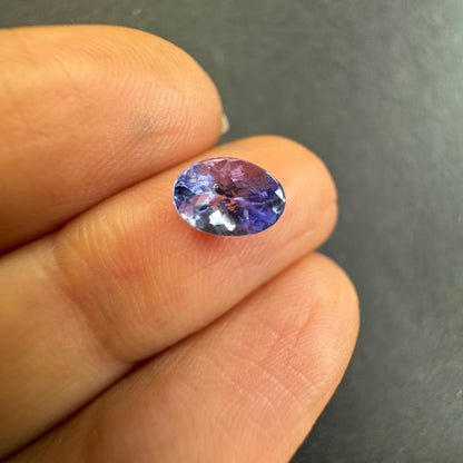 Purple Tanzanite Oval Loose Stone, 0.89 ct, 7.2x5.1 mm – view 3 of 3