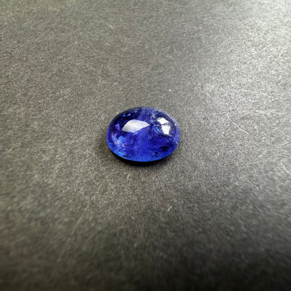 Blue Tanzanite Oval Cabochon, 8.64 ct, 14.2x11.8 mm – view 1 of 4