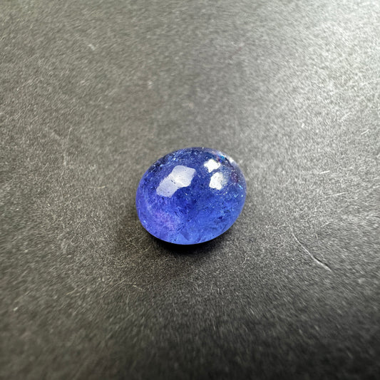 Oval Tanzanite , Shining in a deep mystical Blue - 10.61cts