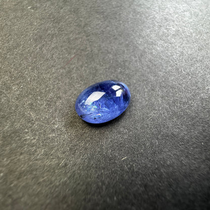 Blue Tanzanite Oval Cabochon, 7.00 ct, 13.5x10 mm – view 2 of 4