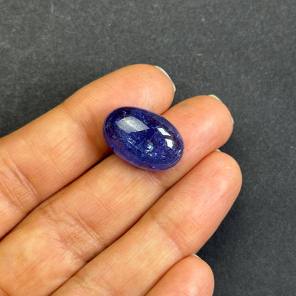 Blue Tanzanite Oval Loose Stone, 21.05 ct, 19.8x13.4 mm – view 7 of 8