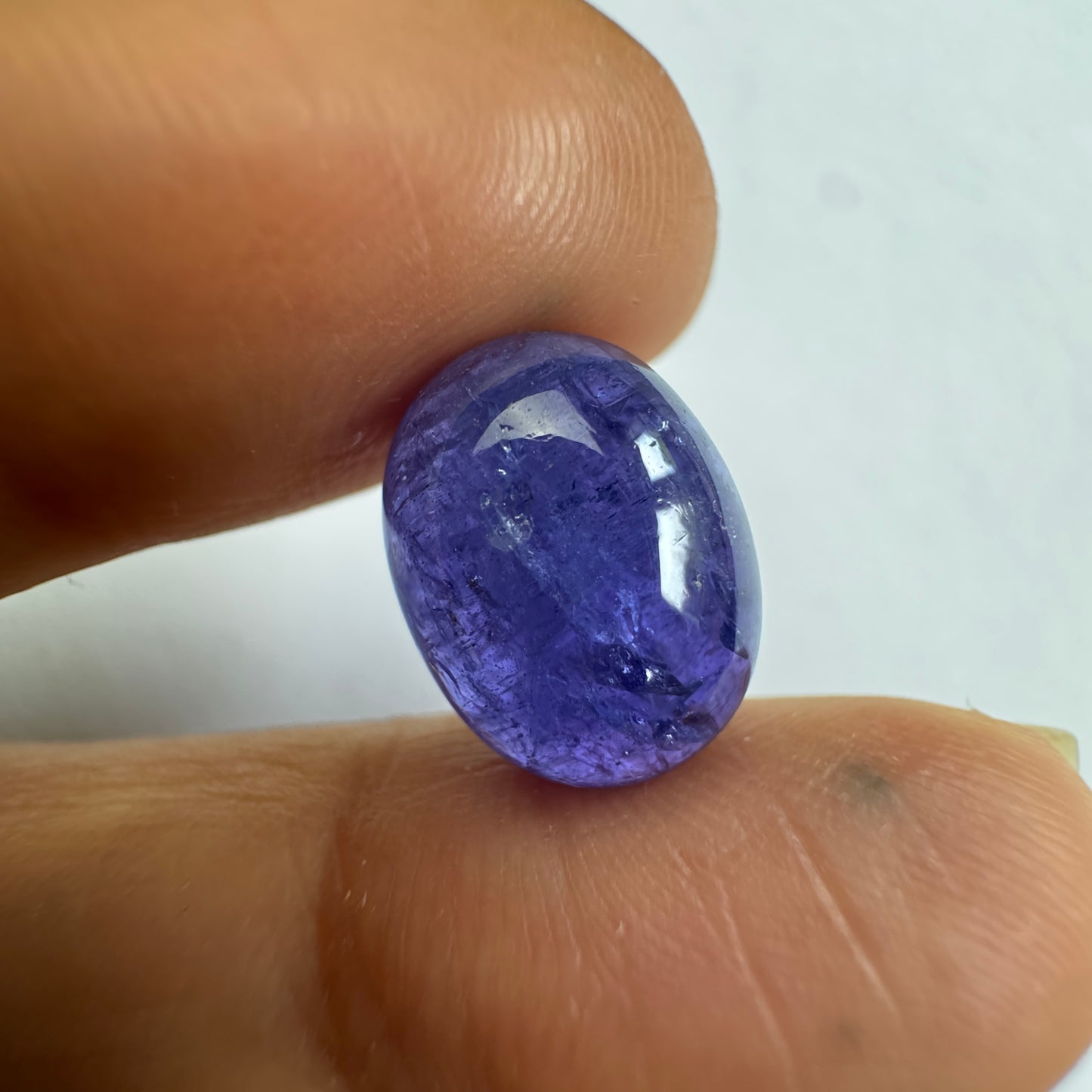 Get ready to be dazzled by this stunning Tanzanite gemstone! 10,98cts