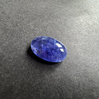 Blue Tanzanite Oval Loose Stone, 16.60 ct, 20.5x13.5 mm – view 1 of 4