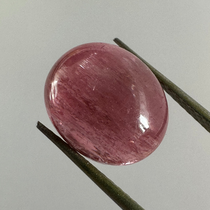 Pink Tourmaline Oval Cabochon, 4.66 ct, 11x9 mm – view 5 of 5