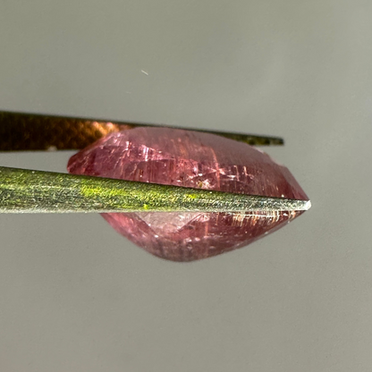 Pink Tourmaline Oval Faceted Beads, 5.23 ct, 12.6x10.2 mm – view 6 of 7