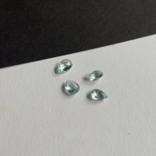 Ozeanähnliches Funkeln mit Aquamarinperlen