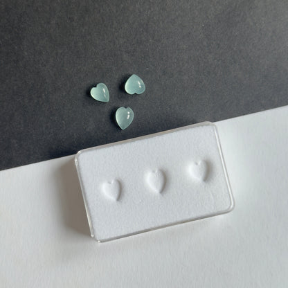 Blue Aquamarine Heart Cabochon – view 4 of 5