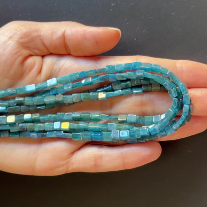 Deep Blue Apatite Baguette Bead Strand, 42 cm, 3–5 mm
