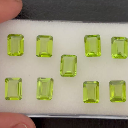 Grüner Peridot, Smaragdschliff, 8 × 6 mm — Wählen Sie Ihren Stein