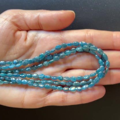 Deep Blue Apatite Oval Bead Strand, 42 cm, 4.2–4.5 mm