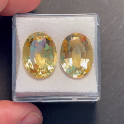 Gelber Citrin, oval facettiert, 11,88 ct, 13,88 × 10,22 mm