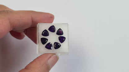 Violetter Amethyst im Trillion-Schliff — Wählen Sie Ihren Stein · Ref. 688714