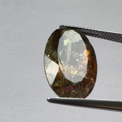 Mint Green Tourmaline Oval Faceted, 16.78 ct, 22.92 × 12.32 mm