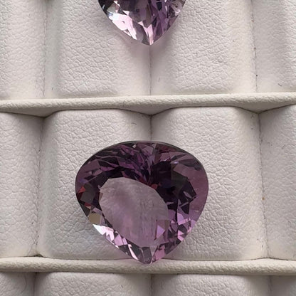 Violetter Amethyst im Trillion-Schliff — Wählen Sie Ihren Stein — EB000155