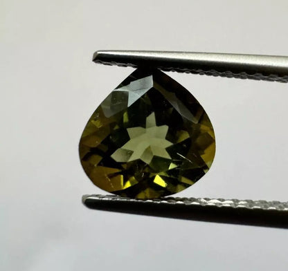 Green Tourmaline Pear Loose Stone, 4.50 ct – view 1 of 7
